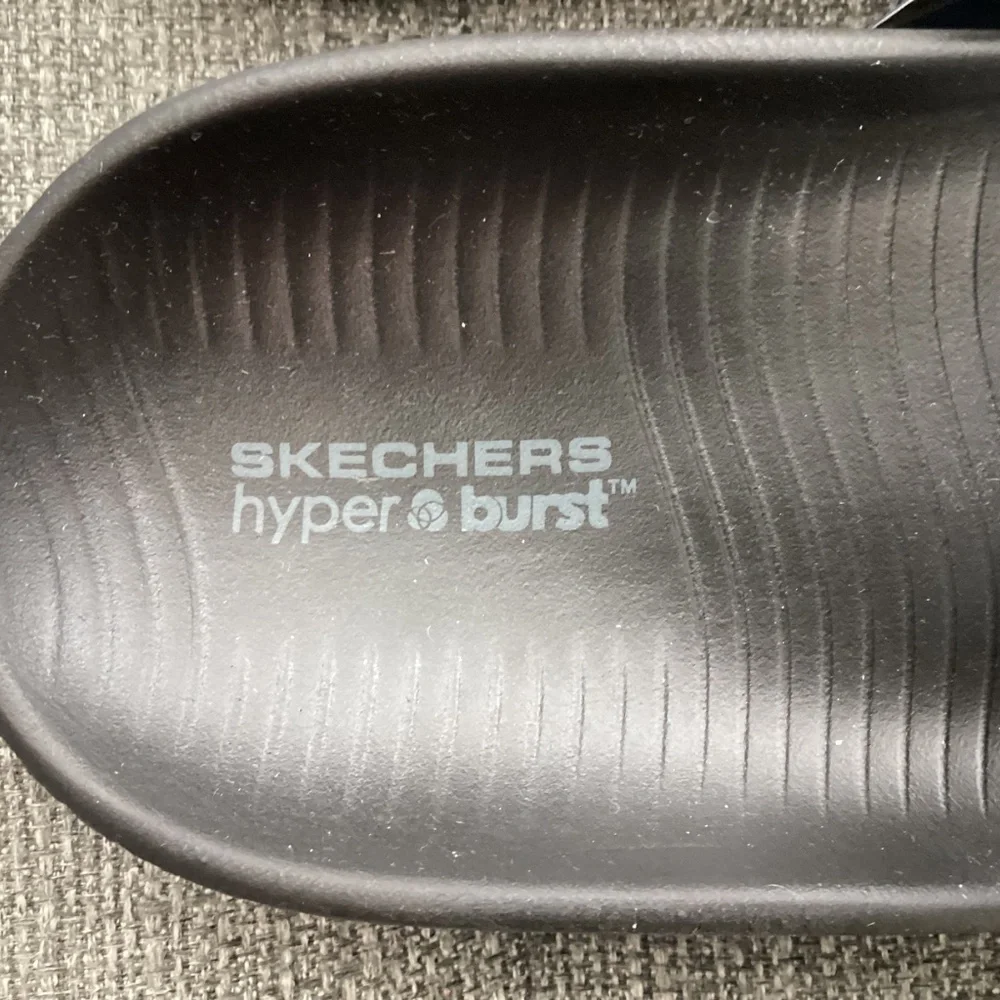 Skechers Women's Hyper Slide - Radiant Slide Sandals, size 7 - Picture 3 of 10